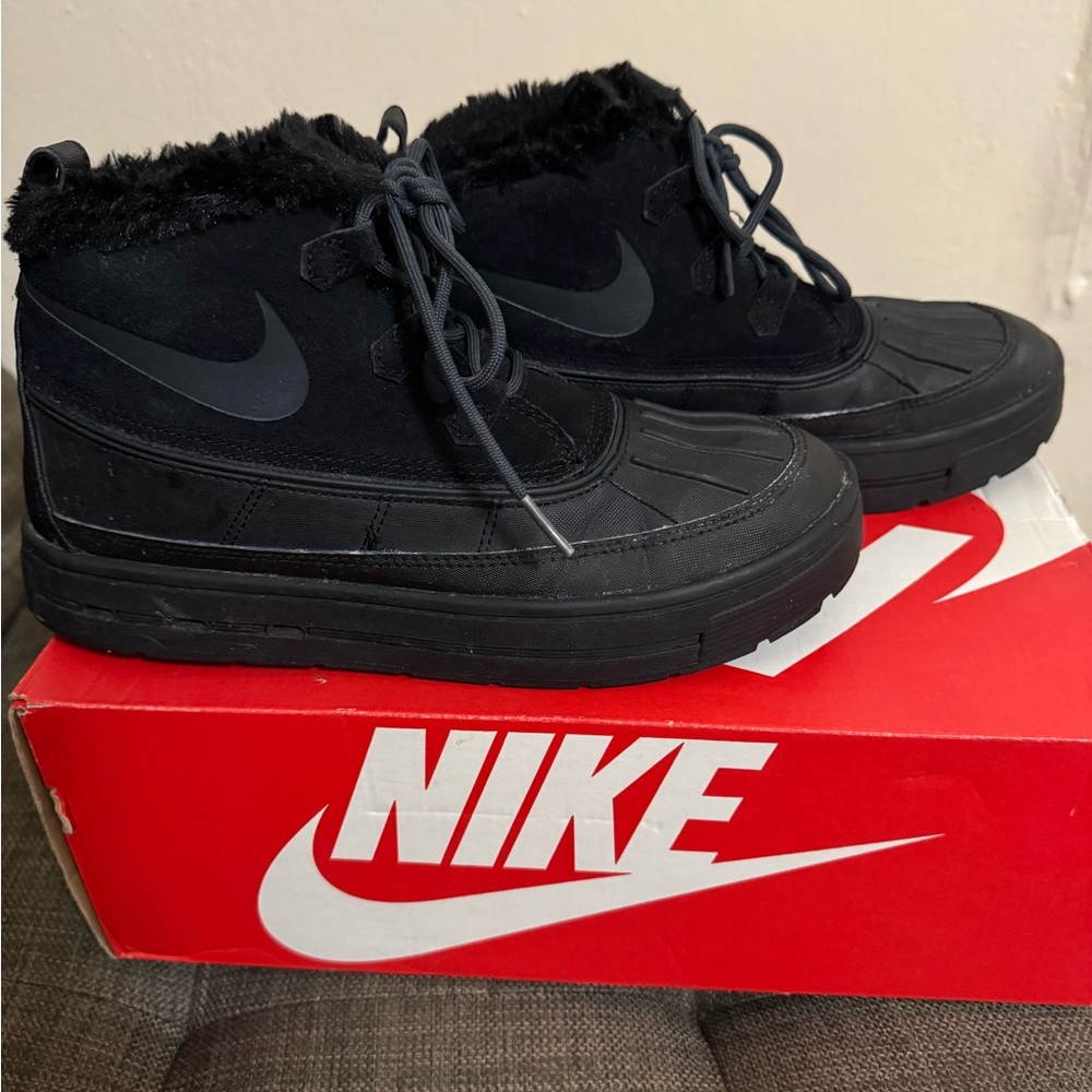 Nike Black Fur-Lined Boots